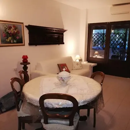 Casa Vacanze Sigfrido بيت للعطل ليفانتو